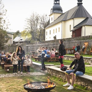 Ubytování s programem v Aldrov Resort v Krkonoších. Ubytování v apartmánech, apartmány k pronájmu.